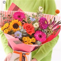 Summer Trending Lily Free Hand-tied 