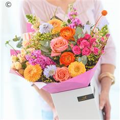 Luxury Mother's Day Bright Hand-tied